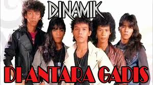 Di Antara Gadis